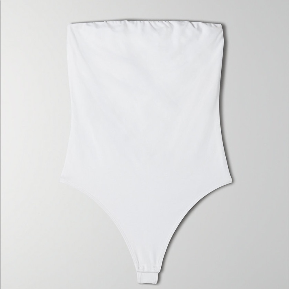 BRAND NEW Aritzia Babaton White Tube Top Bodysuit